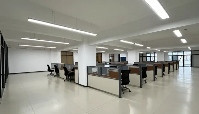 办公空间装修套餐的使用寿命比较与实际取舍